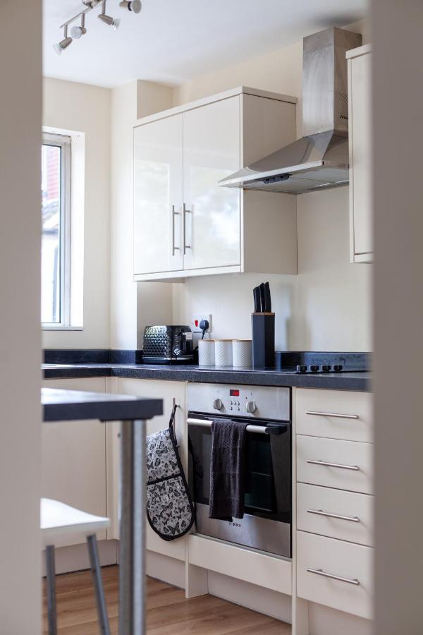 Lovely Studio Flat In Wimbledon W/ Free Parking Londýn Exteriér fotografie
