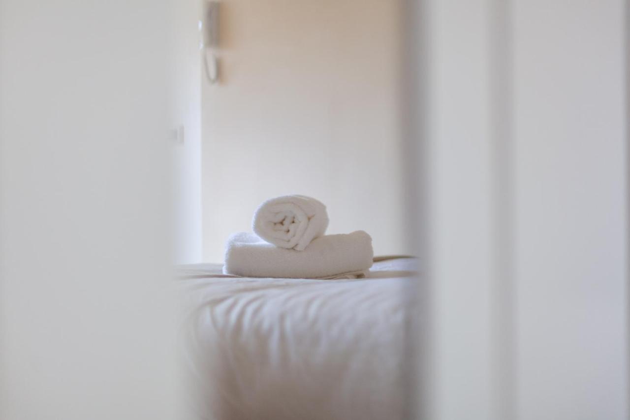 Lovely Studio Flat In Wimbledon W/ Free Parking Londýn Exteriér fotografie